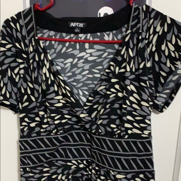 nice fitting top - Picture 3 of 5